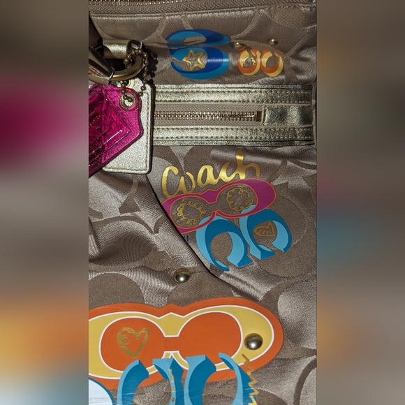 Coach Poppy Daisy Pop C Applique Tote - Picture 13 of 13